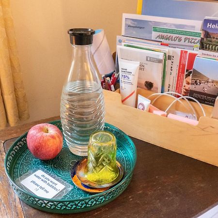 Zimmer In Kuenstlerwohnung Stuttgart Eksteriør bilde