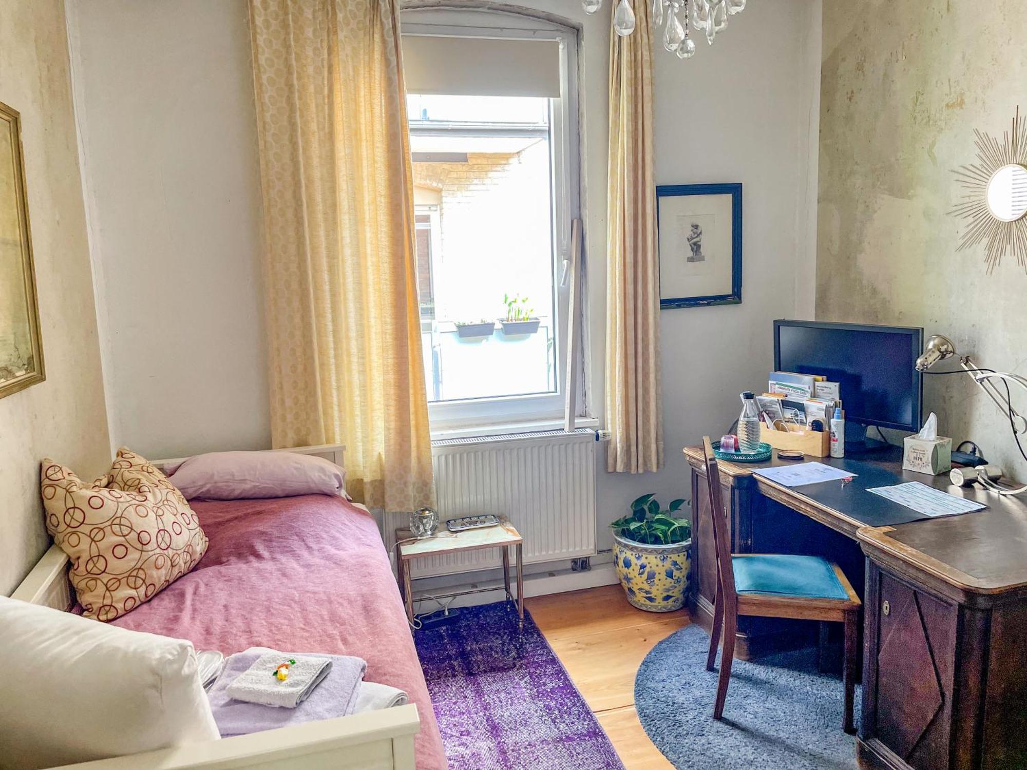 Zimmer In Kuenstlerwohnung Stuttgart Eksteriør bilde